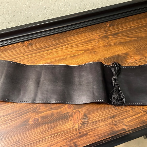 Real Leather Handmade Steering Wheel cover - lace on - Picture 2 of 3